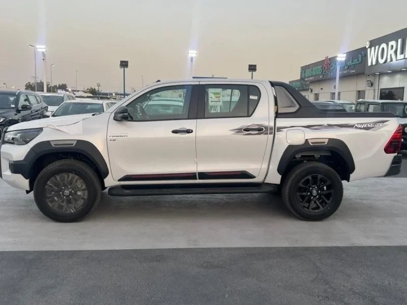 2025 Toyota Hilux ADVENTURE 4.0 Litre V6 PETROL Engine White Black PickUP