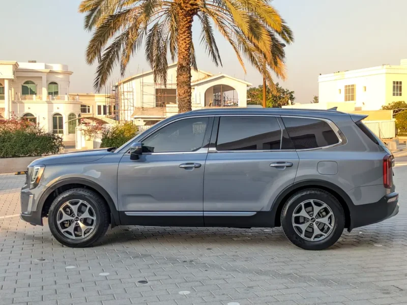 2020 Kia Telluride EX FULL OPTION 3.8L V6 Blue Black SUV GCC IN EXCELLENT CONDITION