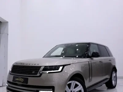 2024 Land Rover Range Rover HSE P460e 6 Cylinder PLUG IN HYBRID Gold White SUV