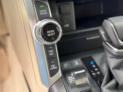 2025 Toyota Land Cruiser GXR 3.5L 6 Cylinder Petrol Engine White Beige SUV