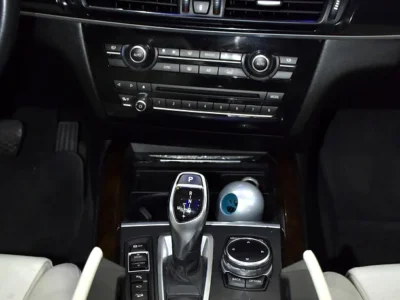 2014 BMW X5 Xdrive50i 8 Cylinder Petrol Engine Brown Beige SUV GCC Specs