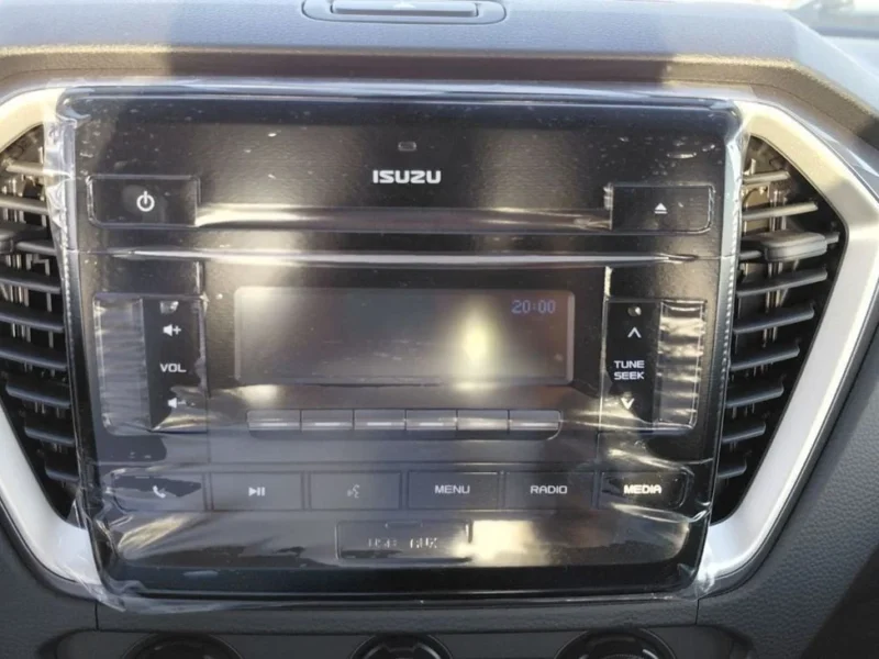 2026 Isuzu DMax 1.9L DIESEL SINGLE CABIN 4 Cylinders Engine Silver Black PickUP