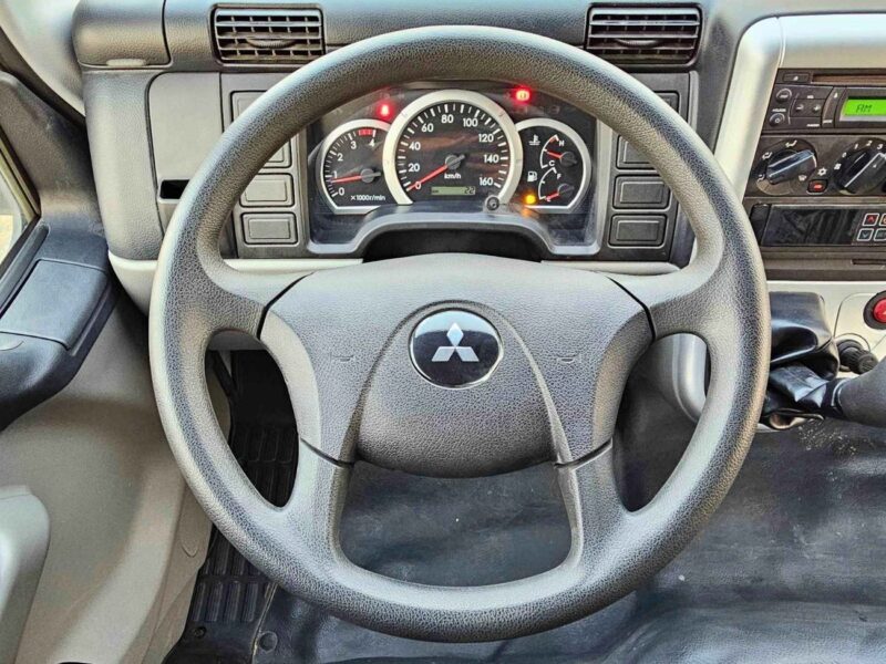 2022 Mitsubishi Fuso Canter FREEZER BOX 4.2L 6 Cylinders DIESEL MT White Black Truck