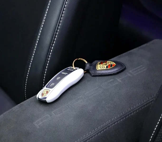 2022 Porsche Carrera / 911 Targa 4S 6 Cylinders White Black Hard Top Convertible