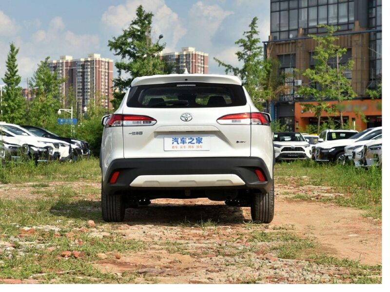 2025 Toyota Corolla Cross 2.0L HYBRID ELITE 4 Cylinders Engine White Black SUV