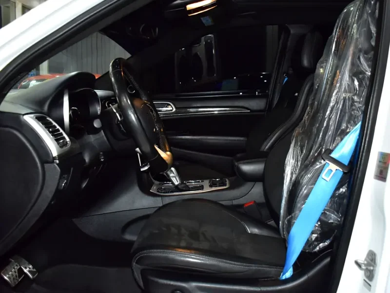 2020 Jeep Grand Cherokee SRT 8 Cylinder Petrol Engine White Black SUV Automatic