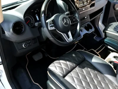 2022 Mercedes-Benz Sprinter Standard 2.0L 4-Cylinder Turbo White Black Van