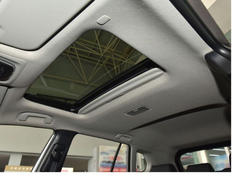 2025 Toyota Corolla Cross 2.0L HYBRID ELITE 4 Cylinders Engine White Black SUV