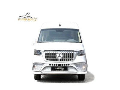 2022 Mercedes-Benz Sprinter Standard 2.0L 4-Cylinder Turbo White Black Van
