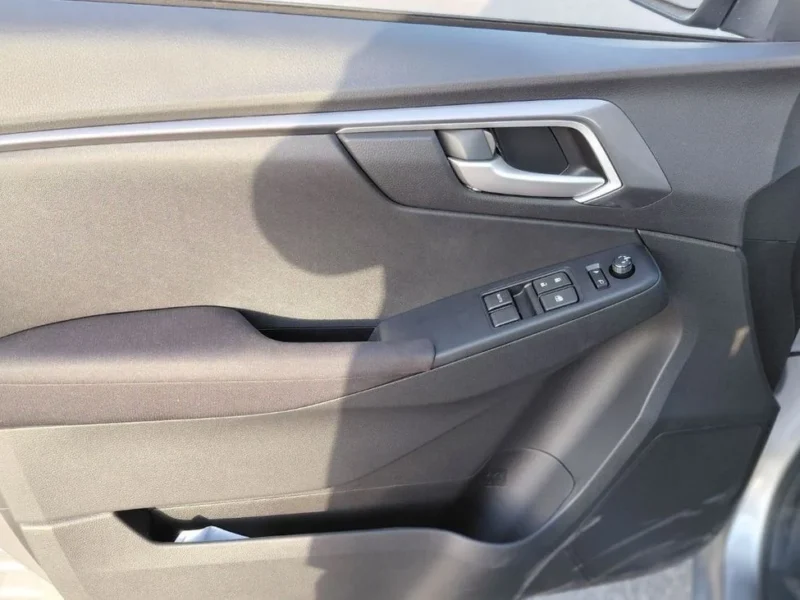 2026 Isuzu DMax 1.9L DIESEL SINGLE CABIN 4 Cylinders Engine Silver Black PickUP