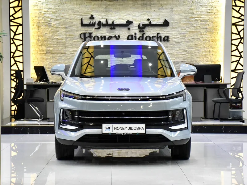 2023 JAC JS4 TURBO 4 Cylinder petrol Engine Blue Beige Crossover GCC Specs