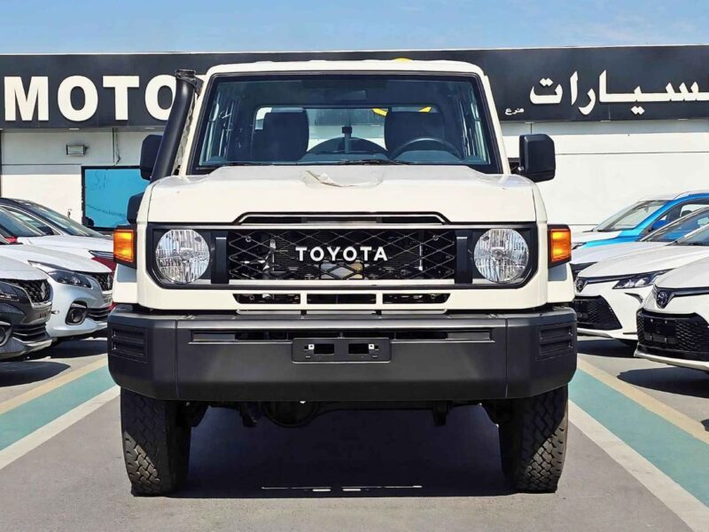 2024 Toyota Land Cruiser Pick Up LC79 DOUBLE CABIN 4.2L V6 DIESEL MT White Grey