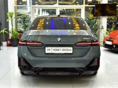 2024 BMW 5-Series 520i 4 Cylinder petrol Engine Grey Red Sedan GCC Specs