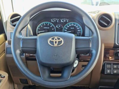 2025 Toyota Land Cruiser Pick Up DOUBLE CABIN 4.0L V6 PETROL AT Beige Brown