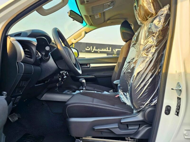 2025 Toyota Hilux SR5 WIDE BODY WITH HUK 2.4L DIESEL AT White Black PickUP