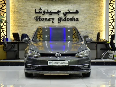 2018 Volkswagen Golf SE 3 Cylinder petrol Engine Grey Beige Hatchback GCC Specs