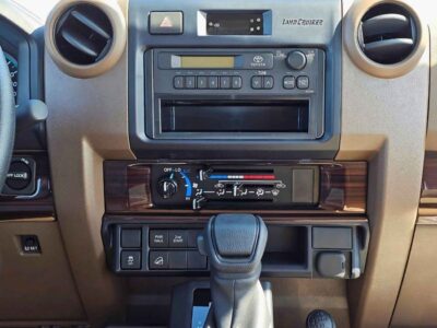2025 Toyota Land Cruiser Pick Up DOUBLE CABIN 4.0L V6 PETROL AT Beige Brown