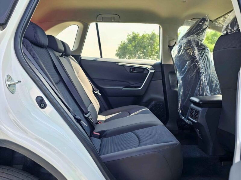 2025 Toyota RAV4 CVT CITY VERSION / BASIC 2.0L PETROL V4 White Black SUV
