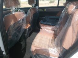 2024 Hyundai Santa Fe 2.5L Turbocharged Inline 4-Cylinder White Tan SUV