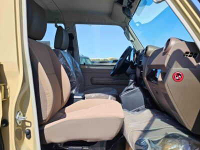 2025 Toyota Land Cruiser Pick Up DOUBLE CABIN 4.0L V6 PETROL AT Beige Brown