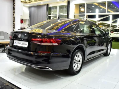 2020 Volkswagen Passat Comfortline 5 Cylinder Petrol Engine Black Beige Sedan GCC