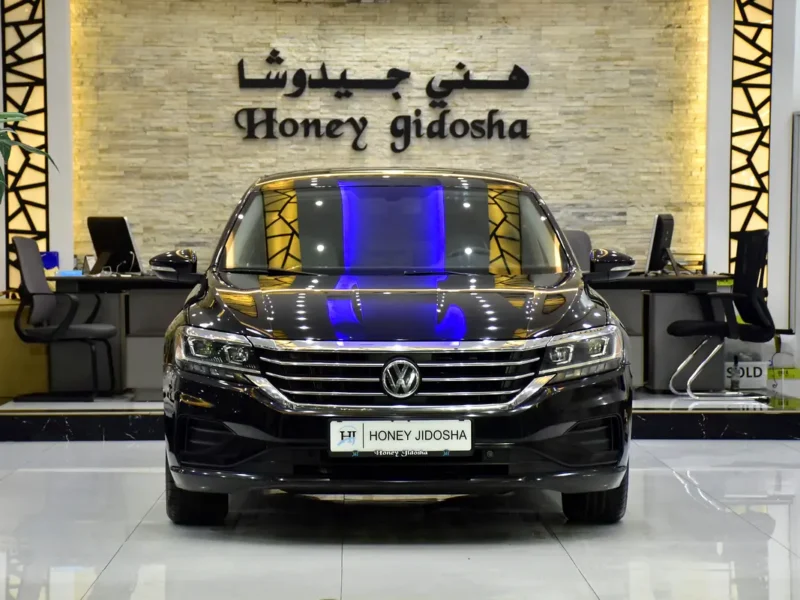 2020 Volkswagen Passat Comfortline 5 Cylinder Petrol Engine Black Beige Sedan GCC