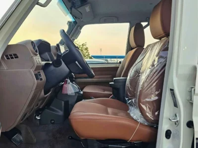 2026 Toyota Land Cruiser 70 LX LC76 5 DOORS 4.0L V6 PETROL AT White Tan SUV