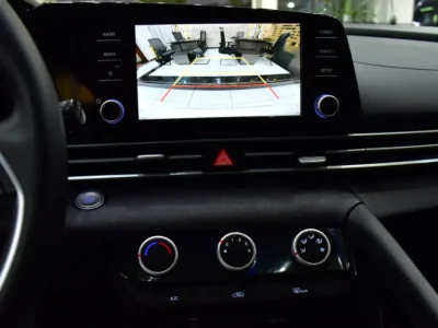 2024 Hyundai Elantra Comfort 4 Cylinder Petrol Engine White Black Sedan Chinese Specs