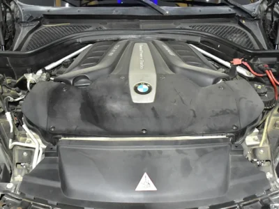 2014 BMW X5 Xdrive50i 8 Cylinder Petrol Engine Brown Beige SUV GCC Specs