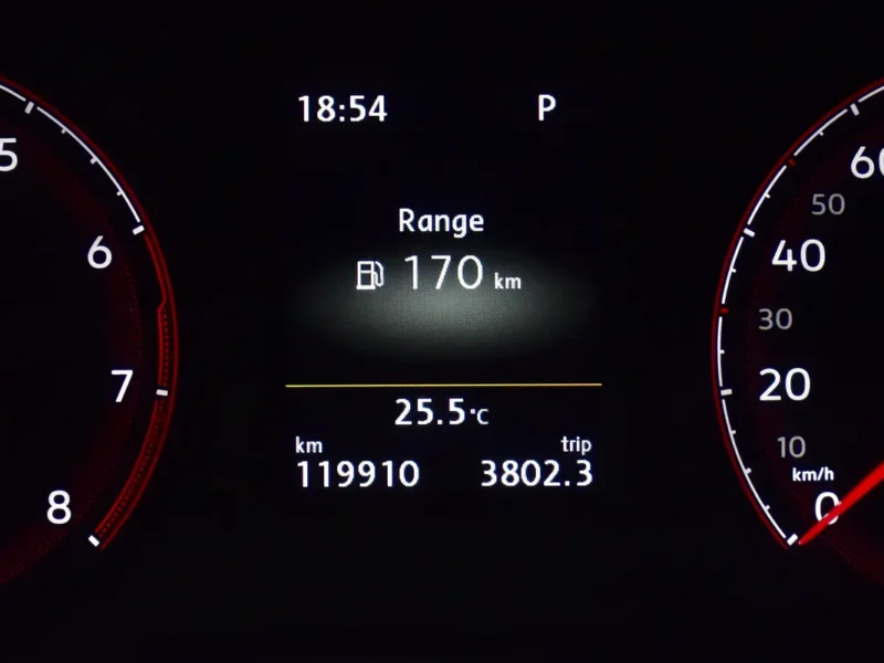 2021 Volkswagen Passat Comfortline 5 Cylinder Petrol Engine Silver Black Sedan GCC