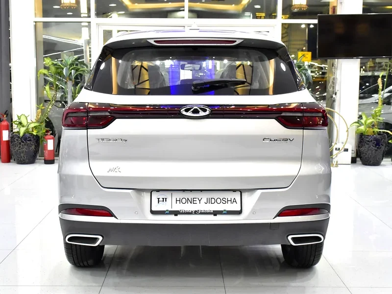 2026 Chery Tiggo 7 Standard 4 Cylinder Petrol Engine Silver Red SUV GCC Specs