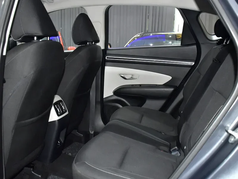 2023 Hyundai Tucson GL 4 Cylinder Petrol Engine Grey Black SUV GCC Specs