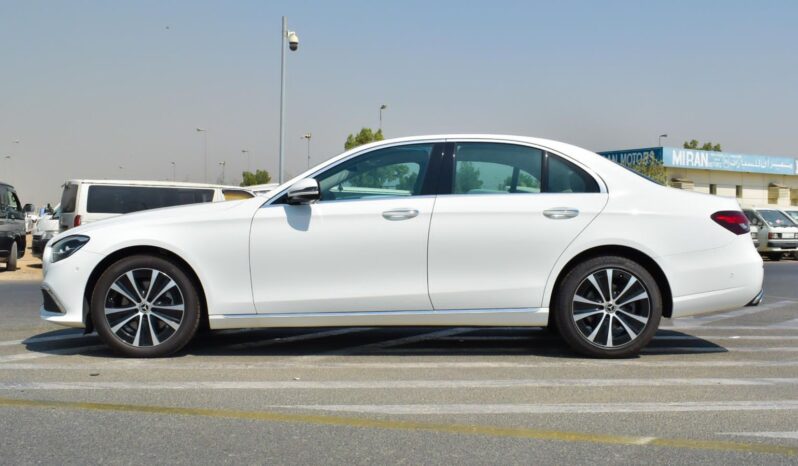 2023 Mercedes-Benz E320 2.0 Litres 4-cylinder Petrol Engine White Beige Sedan RWD