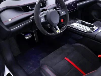 2025 XIAOMI SU7 ULTRA FULLY LOADED Electric Vehicle White Black Sedan CARBON EXT / INT