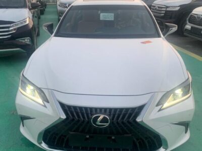 2023 Lexus ES 350 3.5 Liters 6-cylinder Petrol Engine White Tan Luxury Sedan FWD