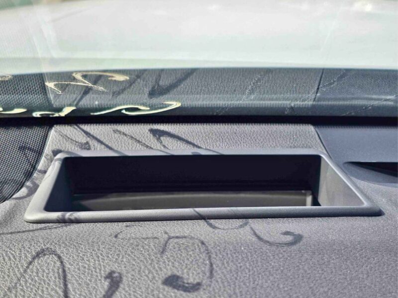 2026 Toyota Camry LUMIERE HYBRID 2.5L V4 Engine White Tan Sedan GCC Specs