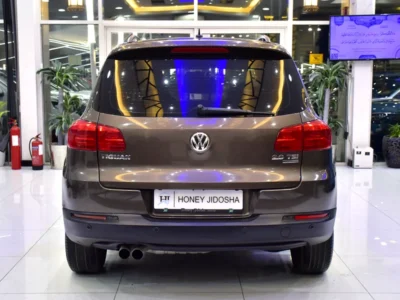 2015 Volkswagen Tiguan SE 4 Cylinder Petrol Engine Brown Black Crossover GCC Specs