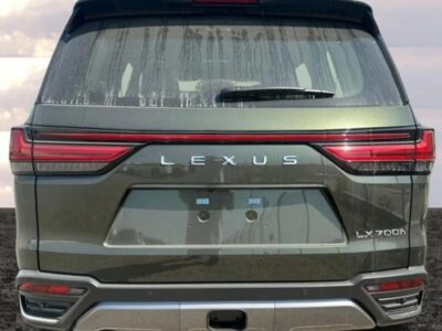 2025 Lexus LX 700h 3.5L 6 Cylinders HYBRID URBAN 10AT Green Red SUV