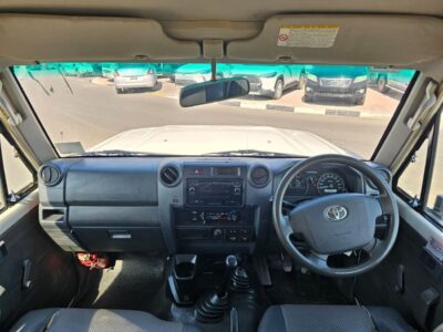 2018 Toyota Land Cruiser 70 4.2L DIESEL MT RHD 6 Cylinders Engine White Black SUV