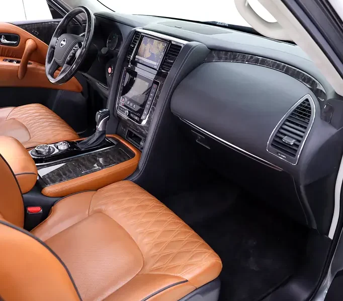 2020 NISSAN PATROL V8 Engine LE PLATINUM FULLY LOADED STARLIGHT Grey Tan SUV