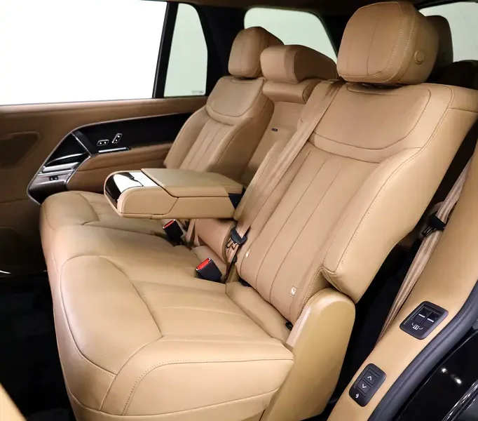 2026 Land Rover Range Rover HSE P530 8 Cylinder Petrol Engine Black Tan SUV