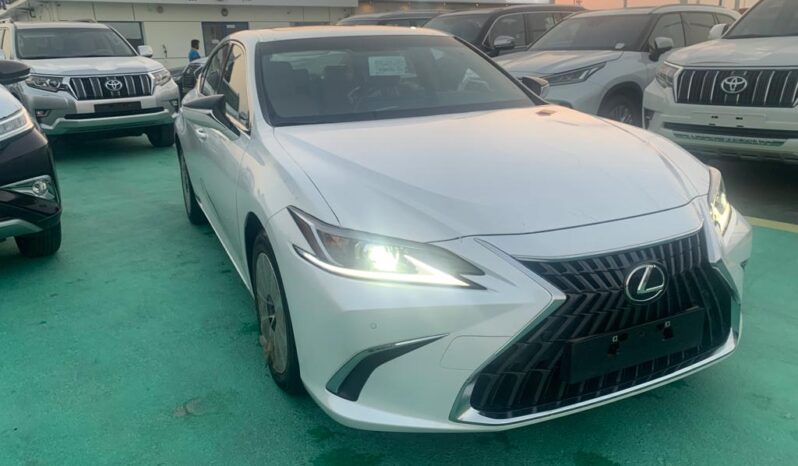 2023 Lexus ES 350 3.5 Liters 6-cylinder Petrol Engine White Tan Luxury Sedan FWD