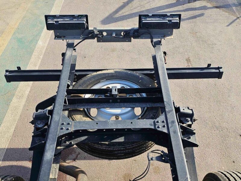 2024 Mitsubishi Fuso Canter CHASSIS EURO 5 3.8L V6 DIESEL AT White Grey Truck GCC Specs