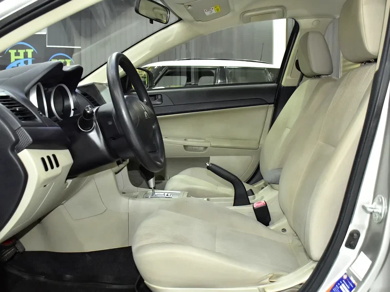 2015 Mitsubishi Lancer EX GLX 4 Cylinder Petrol Engine Beige Sedan GCC Specs