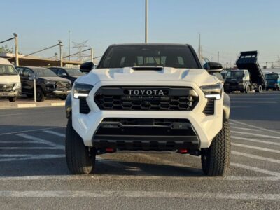 2025 Toyota Tacoma 2.4L V4 TRD PRO I-FORCE MAX Hybrid White Black Pick Up Truck