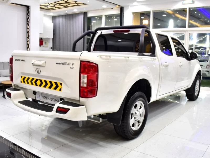 2023 GWM Wingle 7 Double Cabin Petrol 4X4 4 Cylinder Petrol Engine White Black Pick Up