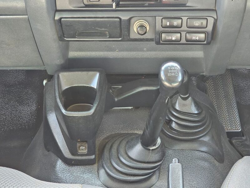 2018 Toyota Land Cruiser 70 4.2L DIESEL MT RHD 6 Cylinders Engine White Black SUV