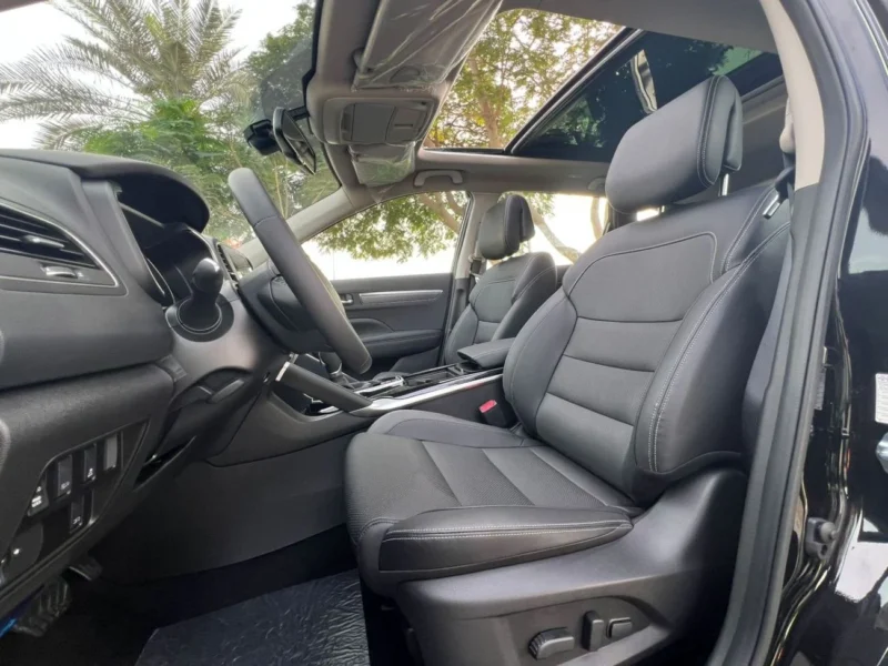 2024 Renault Koleos LE 2.5 Liters 4 Cylinders Petrol Engine Black SUV GCC Specs