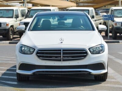 2023 Mercedes-Benz E320 2.0 Litres 4-cylinder Petrol Engine White Beige Sedan RWD
