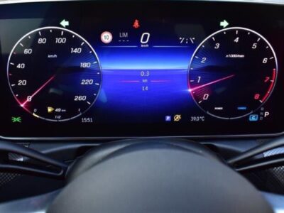 2023 Mercedes-Benz C 200 4 Cylinder Petrol Engine1.5-liter Black Red Sedan RWD